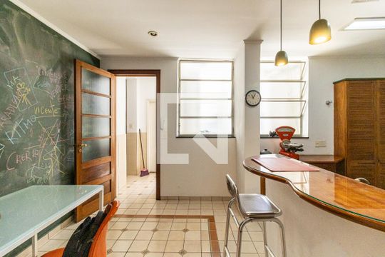 Cozinha de apartamento à venda com 2 quartos, 200m² em Higienópolis, São Paulo