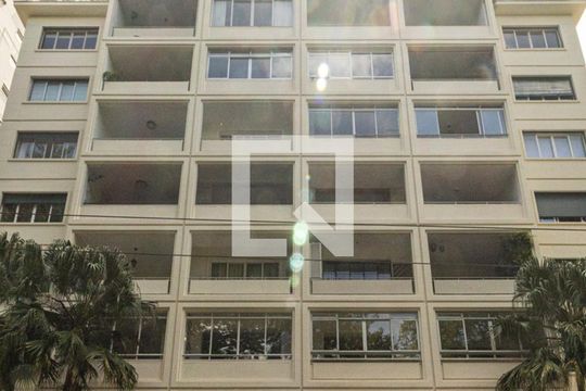 Fachada de apartamento à venda com 2 quartos, 200m² em Higienópolis, São Paulo