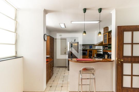 Cozinha de apartamento à venda com 2 quartos, 200m² em Higienópolis, São Paulo
