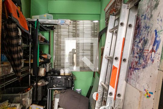 Quarto de Serviço de apartamento à venda com 2 quartos, 200m² em Higienópolis, São Paulo