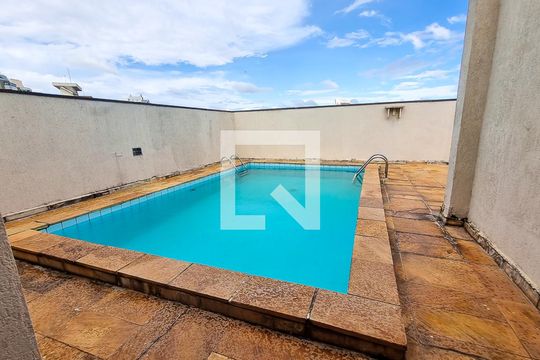 Área comum - Piscina de apartamento para alugar com 3 quartos, 170m² em Real Parque, São Paulo