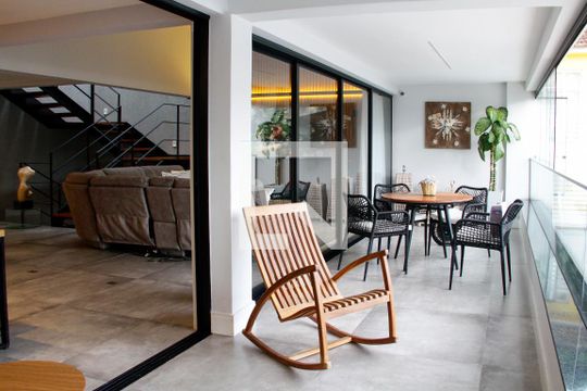 Varanda de casa à venda com 4 quartos, 400m² em Barra da Tijuca, Rio de Janeiro