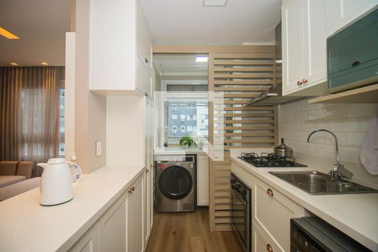 Cozinha e Área de Serviço de apartamento à venda com 3 quartos, 81m² em São Sebastião, Porto Alegre
