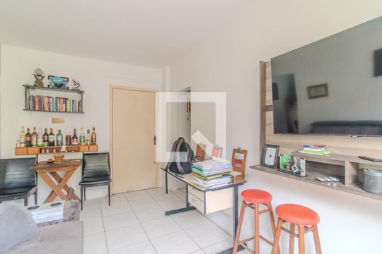 Sala de apartamento à venda com 1 quarto, 38m² em Tristeza, Porto Alegre