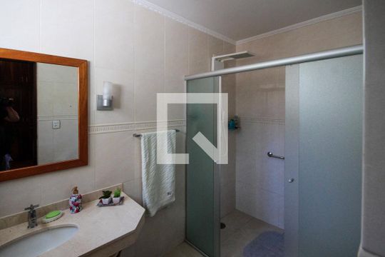 Banheiro da Suite de casa à venda com 2 quartos, 480m² em Vila Zelina, São Paulo