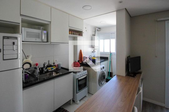 Cozinha de kitnet/studio à venda com 1 quarto, 35m² em Vila Tolstoi, São Paulo