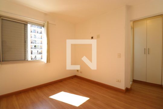 Suíte de apartamento para alugar com 2 quartos, 84m² em Vila Ipojuca, São Paulo