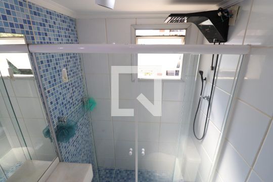 Banheiro da Suíte de apartamento para alugar com 2 quartos, 84m² em Vila Ipojuca, São Paulo