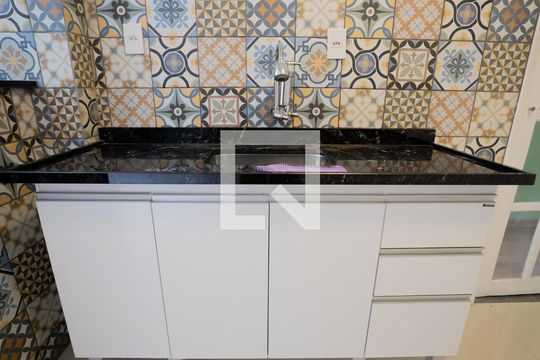Cozinha de apartamento à venda com 2 quartos, 50m² em Fonseca, Niterói