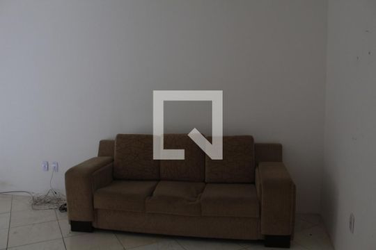 Sala de casa de condomínio para alugar com 2 quartos, 69m² em Cabula Vi, Salvador