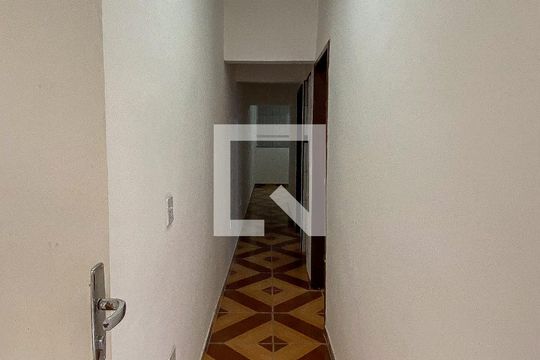 Corredor de apartamento à venda com 2 quartos, 55m² em Vila Suica, Santo André
