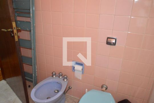 Banheiro da Suíte de casa à venda com 4 quartos, 423m² em Cambuci, São Paulo