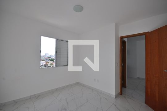 Quarto de apartamento à venda com 1 quarto, 27m² em Vila Santa Terezinha (zona Norte), São Paulo