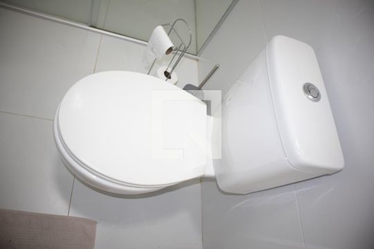 Banheiro de apartamento à venda com 2 quartos, 72m² em Vila Gustavo, São Paulo