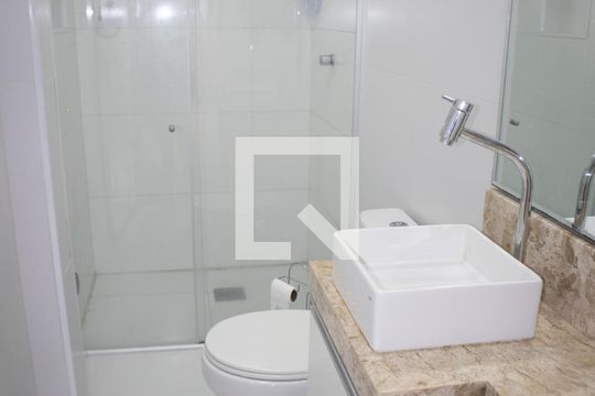 Banheiro de apartamento à venda com 2 quartos, 72m² em Vila Gustavo, São Paulo