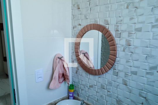 Lavabo  de casa de condomínio à venda com 3 quartos, 400m² em Jacarepaguá, Rio de Janeiro