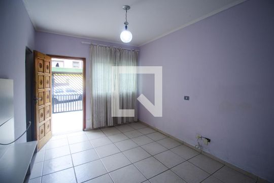Sala de casa para alugar com 2 quartos, 60m² em Vila Liviero, São Paulo