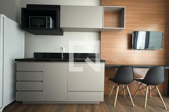 Studio de kitnet/studio para alugar com 1 quarto, 22m² em Água Verde, Curitiba