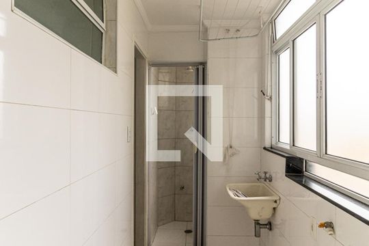 Área de Serviço de apartamento para alugar com 2 quartos, 100m² em Santa Ifigênia, São Paulo