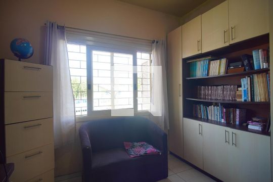 Escritório de casa à venda com 2 quartos, 210m² em Arroio da Manteiga, São Leopoldo