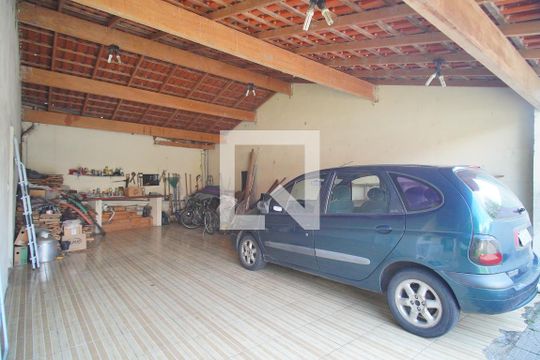 Garagem de casa à venda com 2 quartos, 210m² em Arroio da Manteiga, São Leopoldo