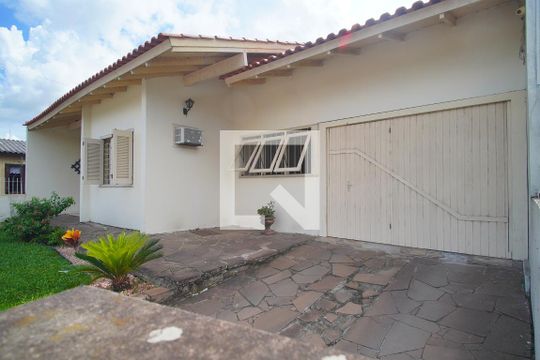 Fachada de casa à venda com 2 quartos, 210m² em Arroio da Manteiga, São Leopoldo