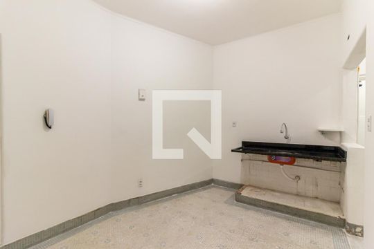 Cozinha de apartamento para alugar com 3 quartos, 160m² em República, São Paulo