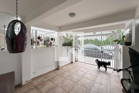 Garagem de casa à venda com 2 quartos, 134m² em Alto da Boa Vista, São Paulo