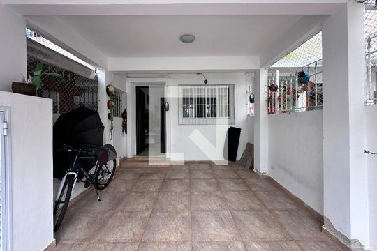 Garagem de casa à venda com 2 quartos, 134m² em Alto da Boa Vista, São Paulo
