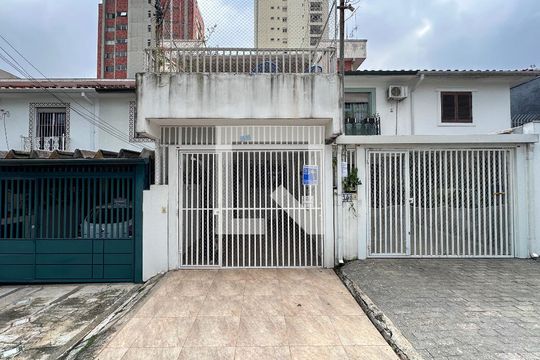 Fachada de casa à venda com 2 quartos, 134m² em Alto da Boa Vista, São Paulo