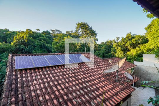 Placa solar de casa à venda com 4 quartos, 380m² em Vila Progresso, Niterói