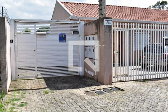 Fachada do condomínio de casa de condomínio à venda com 2 quartos, 50m² em Cajuru, Curitiba