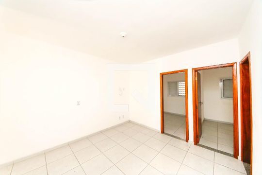 Sala de apartamento para alugar com 2 quartos, 50m² em Cidade São Mateus, São Paulo