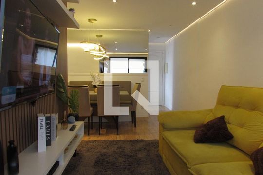 Sala de apartamento para alugar com 2 quartos, 58m² em Vila Andrade, São Paulo