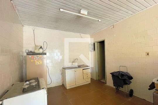 Garagem de casa à venda com 3 quartos, 110m² em Cristo Redentor, Porto Alegre