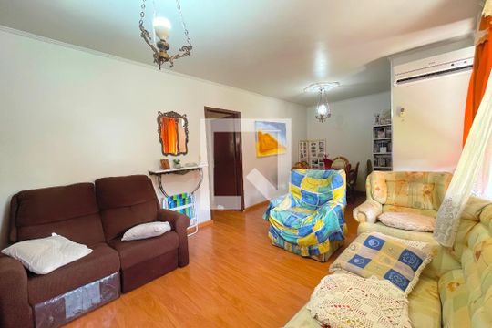 Sala de casa à venda com 3 quartos, 110m² em Cristo Redentor, Porto Alegre