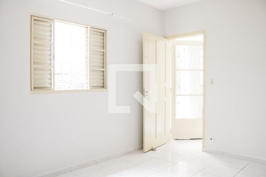 Quarto de casa para alugar com 1 quarto, 48m² em Santana, São Paulo