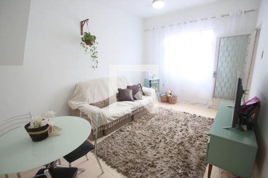 Sala de casa de condomínio à venda com 2 quartos, 240m² em Taquara, Rio de Janeiro