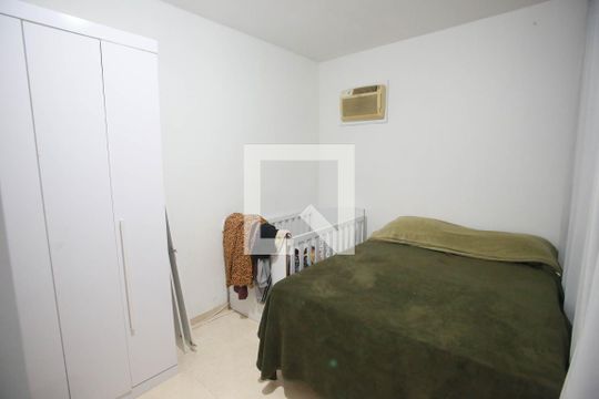 Quarto 1 de casa de condomínio à venda com 2 quartos, 240m² em Taquara, Rio de Janeiro