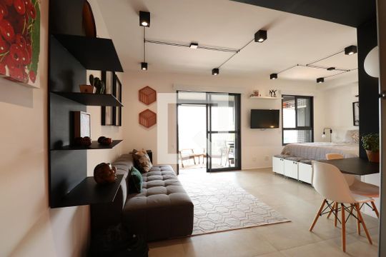 Sala de kitnet/studio para alugar com 1 quarto, 45m² em Vila Pompéia, São Paulo