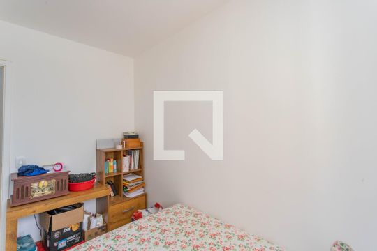 Quarto 1  de apartamento à venda com 2 quartos, 44m² em Canhema, Diadema