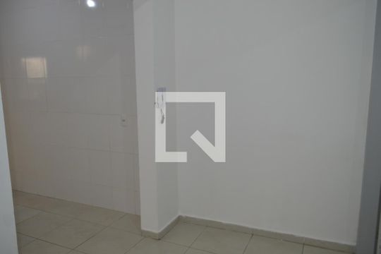Sala de kitnet/studio para alugar com 1 quarto, 40m² em Vila São José, São Paulo