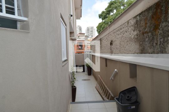 Área comum de kitnet/studio para alugar com 1 quarto, 40m² em Vila São José, São Paulo