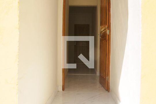 Corredor de casa para alugar com 1 quarto, 39m² em Imirim, São Paulo