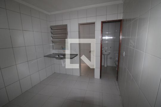 Cozinha de apartamento para alugar com 1 quarto, 40m² em Vila Maria Alta, São Paulo