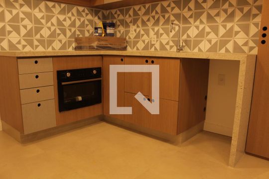 Cozinha de apartamento para alugar com 2 quartos, 63m² em Sumarezinho, São Paulo