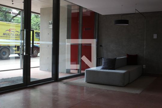Hall social de apartamento para alugar com 2 quartos, 63m² em Sumarezinho, São Paulo