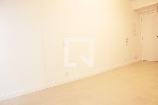 Sala de apartamento para alugar com 2 quartos, 63m² em Sumarezinho, São Paulo