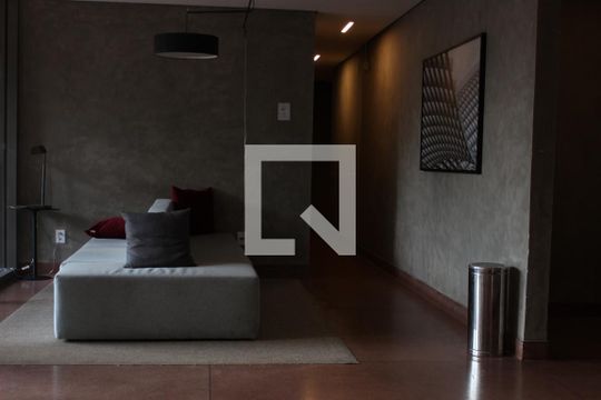 Hall social de apartamento para alugar com 2 quartos, 63m² em Sumarezinho, São Paulo