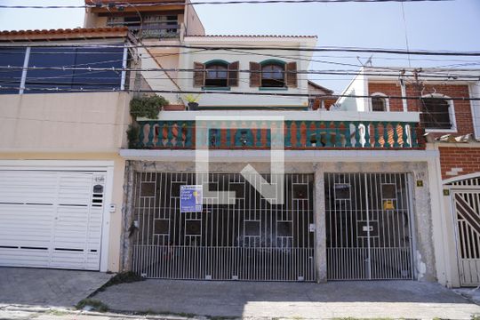 Fachada de casa para alugar com 4 quartos, 200m² em Vila Primavera, São Paulo